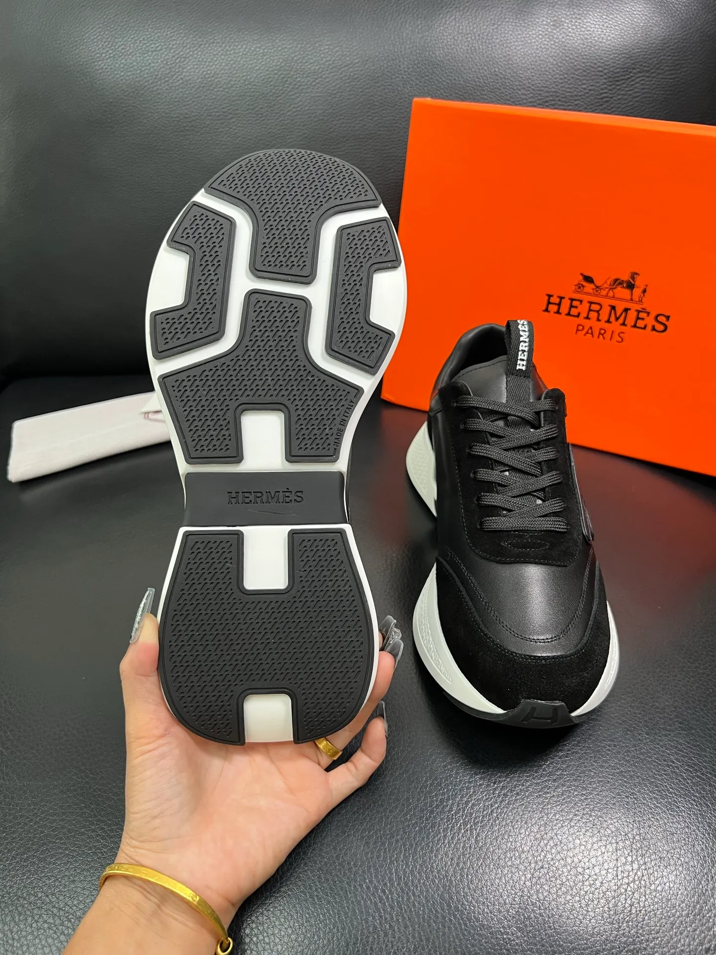 Men's men's shoes 💰840 Hermes top purchasing Hermes counter synchronization, original factory configuration, original cowhide fabric imported from Italy, high-quality splicing technology, fully imported water-dyed cowhide lining, soles: original factory special soles are super comfortable, original factory and single goods are high quality, welcome to compare and synchronize with counters, code number 39-44 (customized 38 45) 85863